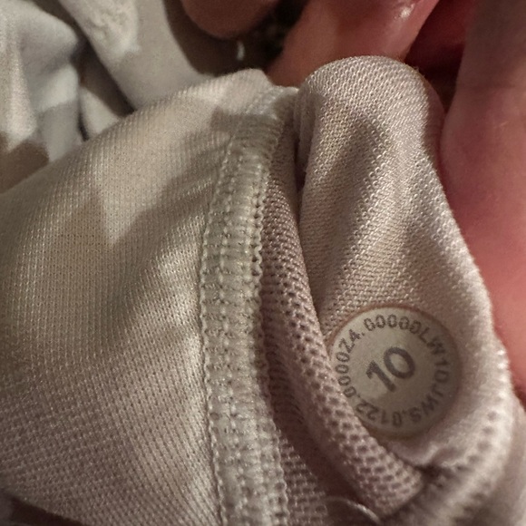 Lululemon sports bra size 10 - Picture 3 of 3